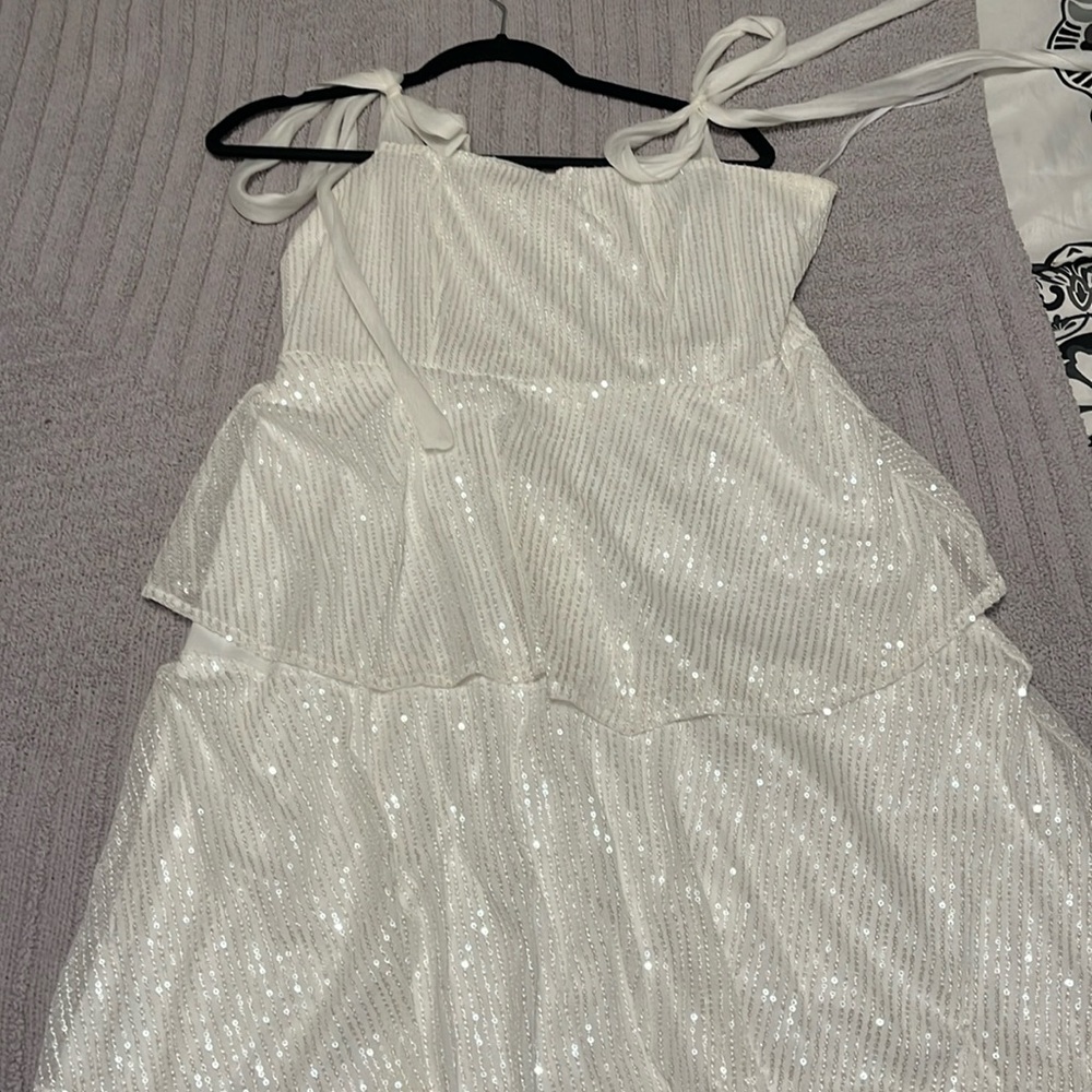 Lulus XL squined tiered dress with organza tie straps.